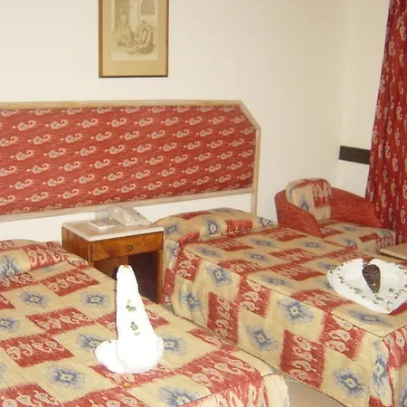 Отель Dolphina Country Club